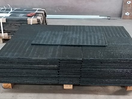 16锰板和45锰板哪一个耐磨_堆焊耐磨板和复合耐磨钢板_bromma吊具配件中锁耐磨板
