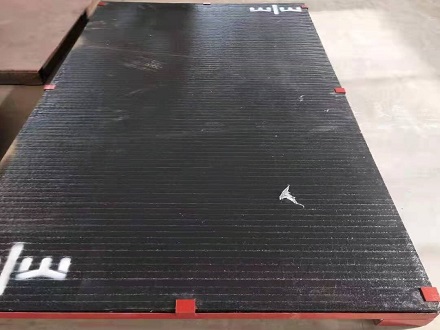 堆焊耐磨板3+3出口